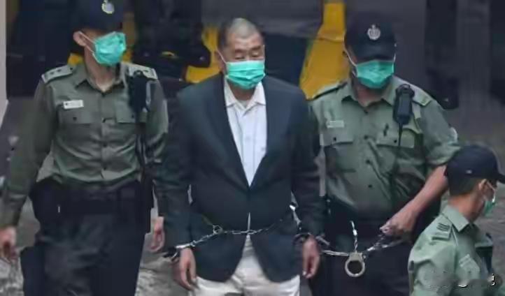 特郎普亲自出面要捞出黎志英，这就是痴心妄想。对反中乱港分子的头目，支持重判！