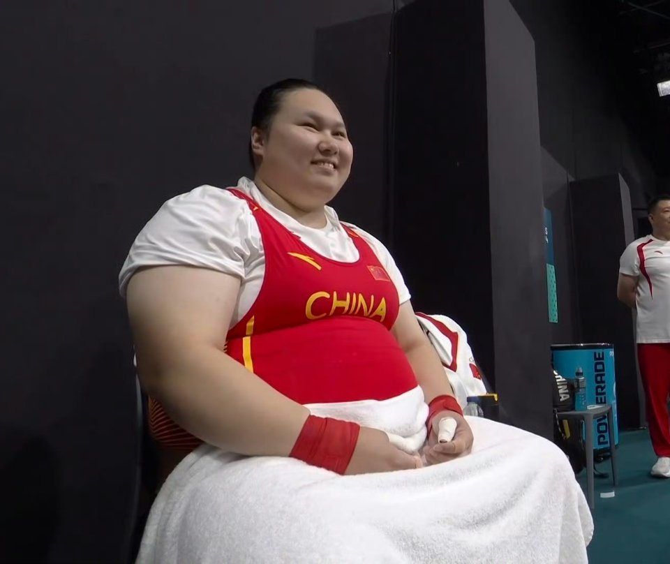 #李雯雯好牛#【40金！#李雯雯金牌#祝贺雯雯，稳稳当当！】女性的“美”不该用尺