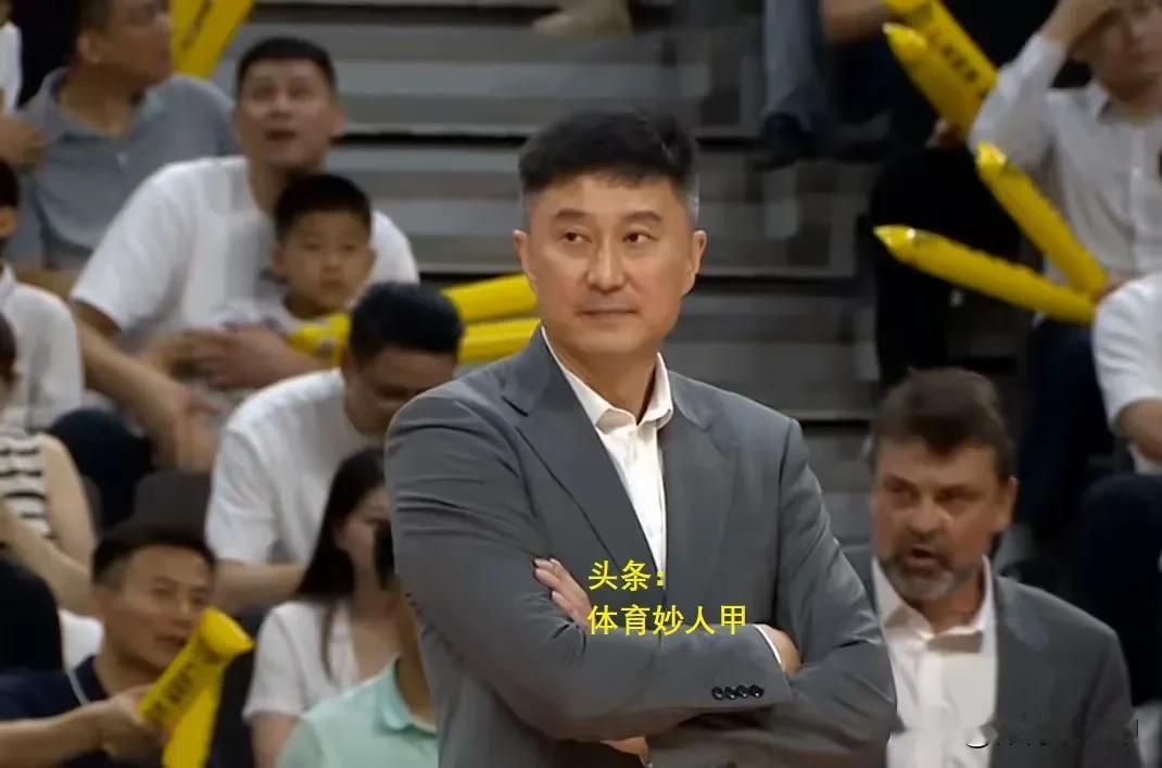 厉害！广东队18岁新星轰20分10篮板6助攻3抢断，球迷：杜锋应该多点鼓励，少一