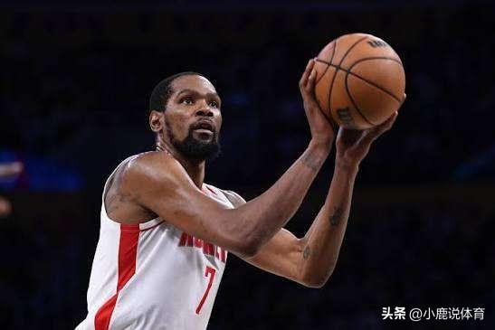 杜兰特这位老大哥，
做事真的处处留心。
 
火箭客场132-100大胜雄鹿，整场