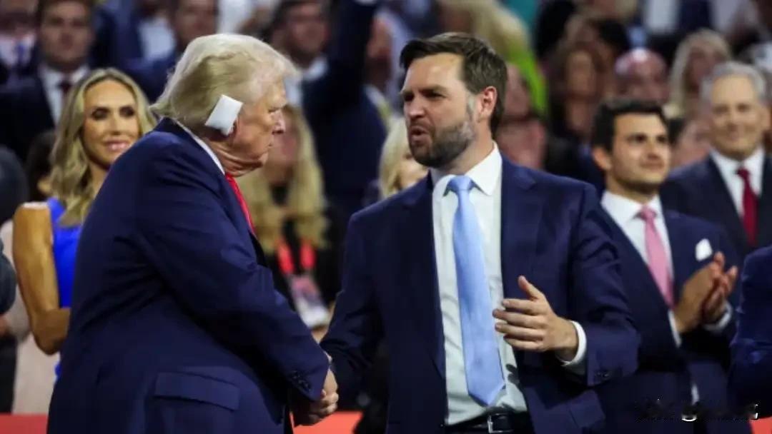 特朗普遇刺后，万斯做好上位准备？不到24小时，高市说了两句话，4月25日，华盛顿