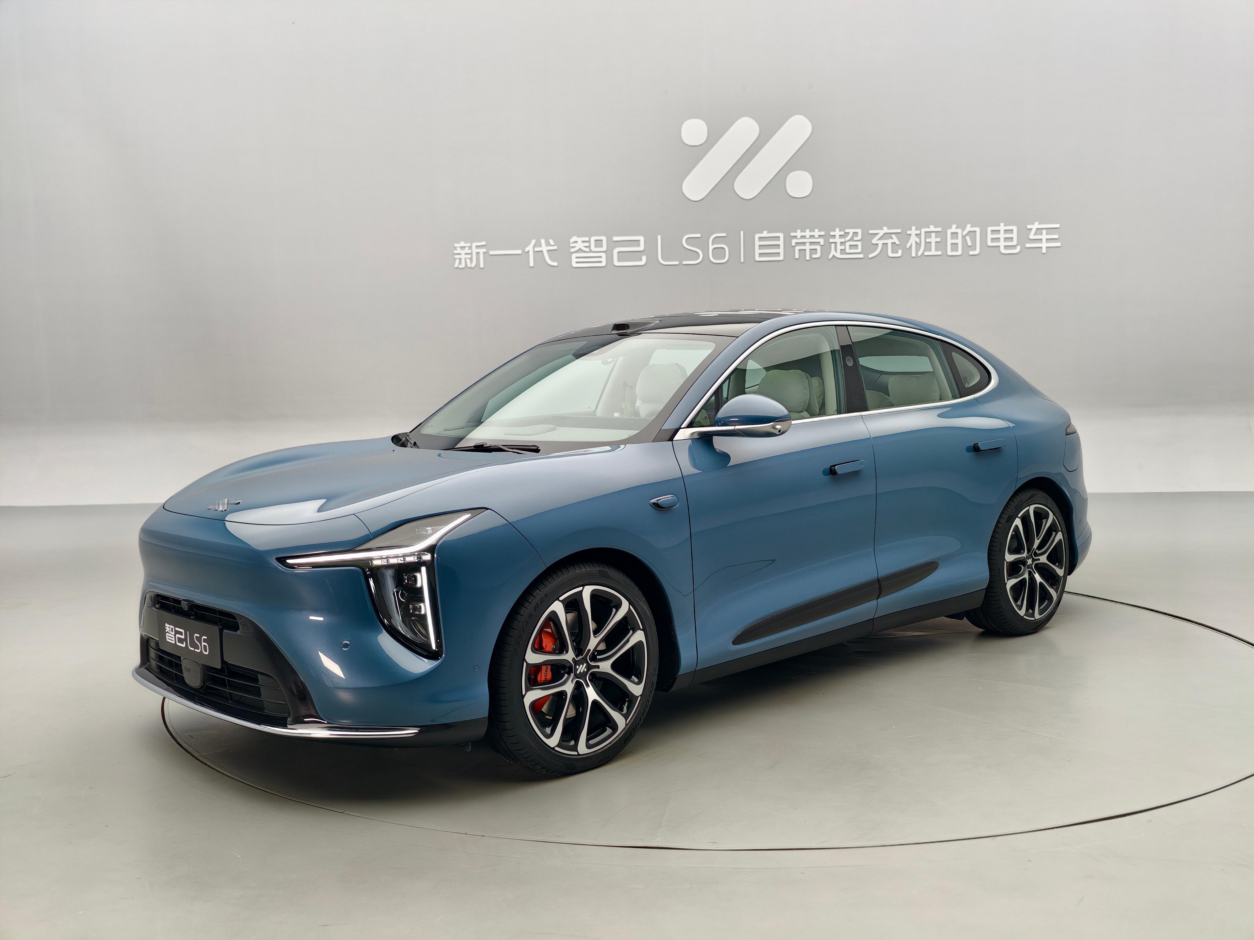 智己LS6增程版的NVH确实做的非常厉害，增程器介入会让你惊讶地安静，现场我拍了