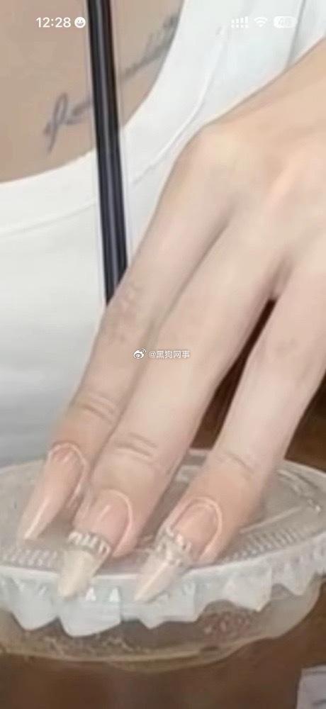 兮妹儿.716真拿老铁当傻子啦~谨慎购买哦 保税仓过海关的产品一般退不了哦 