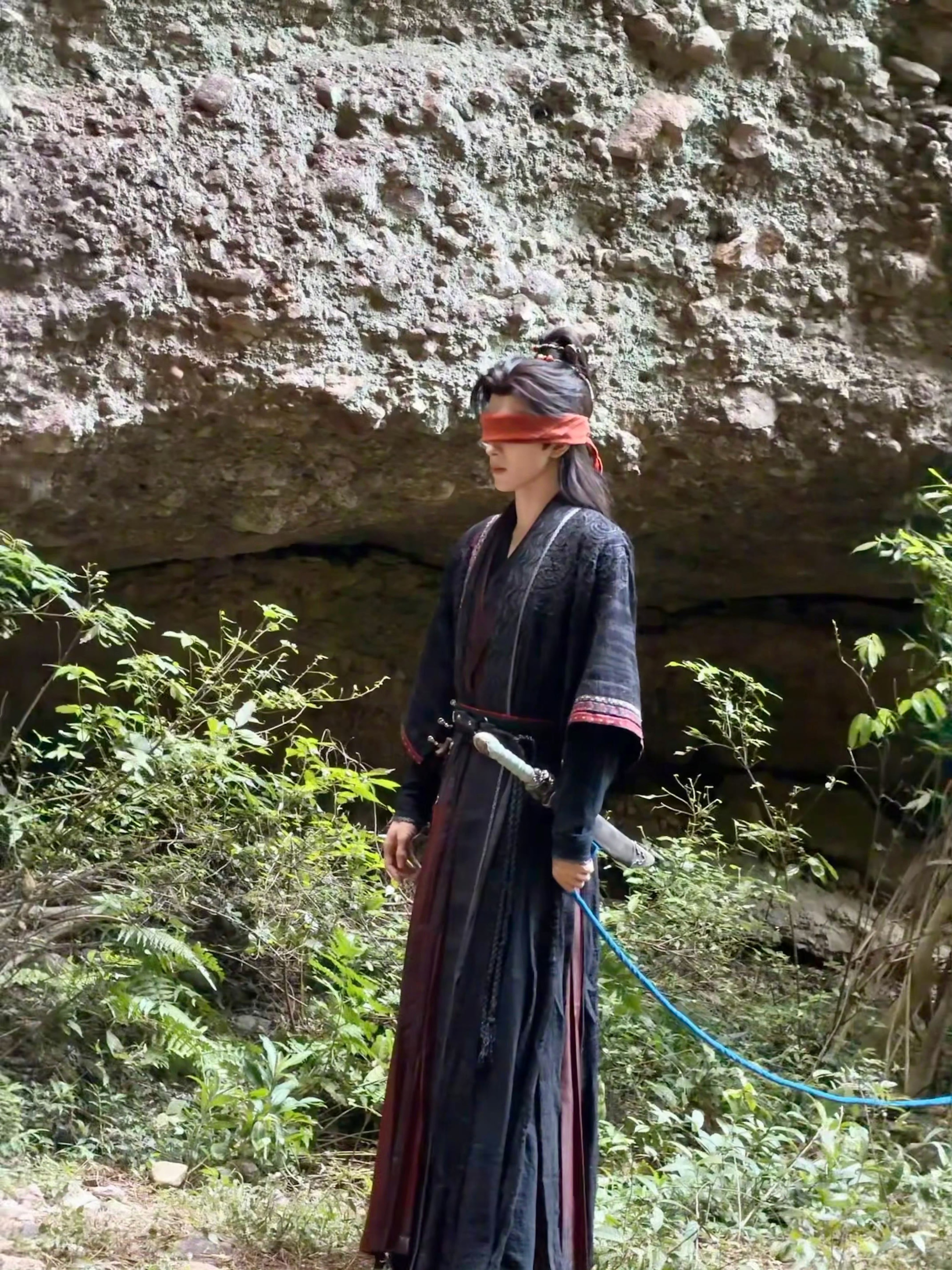 敖瑞鹏魏劫live花絮[期待]片场睡觉、比手势、低头写字，这组live花絮根本就