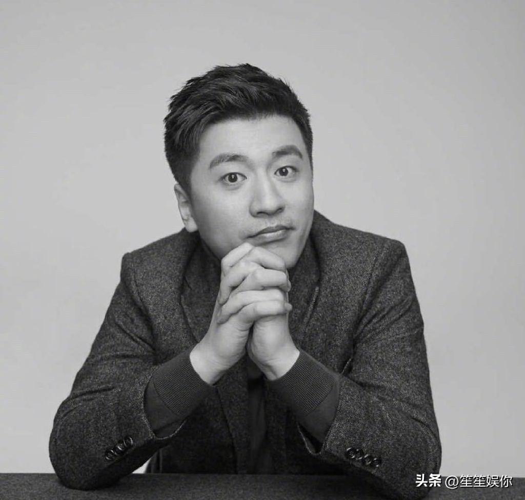 张雪峰真正的功德，根本不是那几次高价咨询。
无数家长和学生没花一分钱，靠他的直播