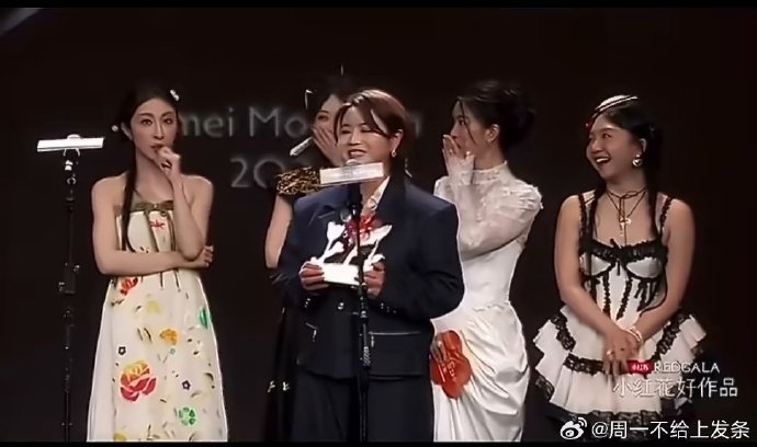 这一届浪姐的赛制让舞台竞争回归本质，乘风2026无修音直播直面实力，初舞台末位淘