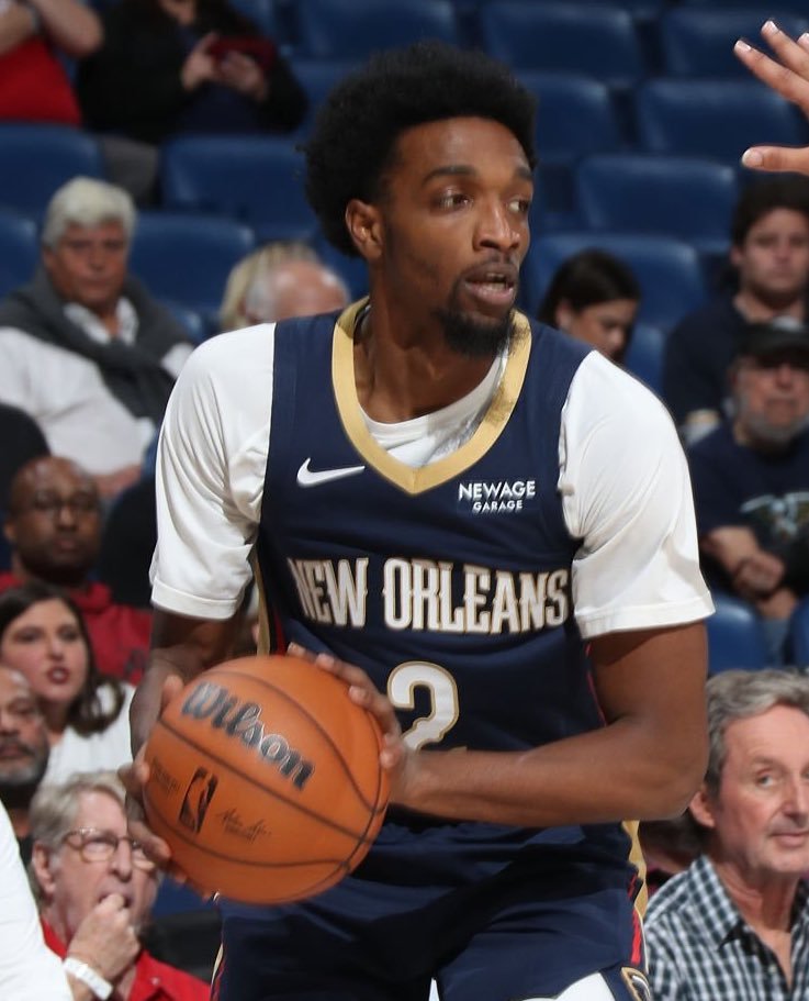 BrettSiegel：湖人和勇士都对赫布·琼斯表现出了兴趣。金州勇士