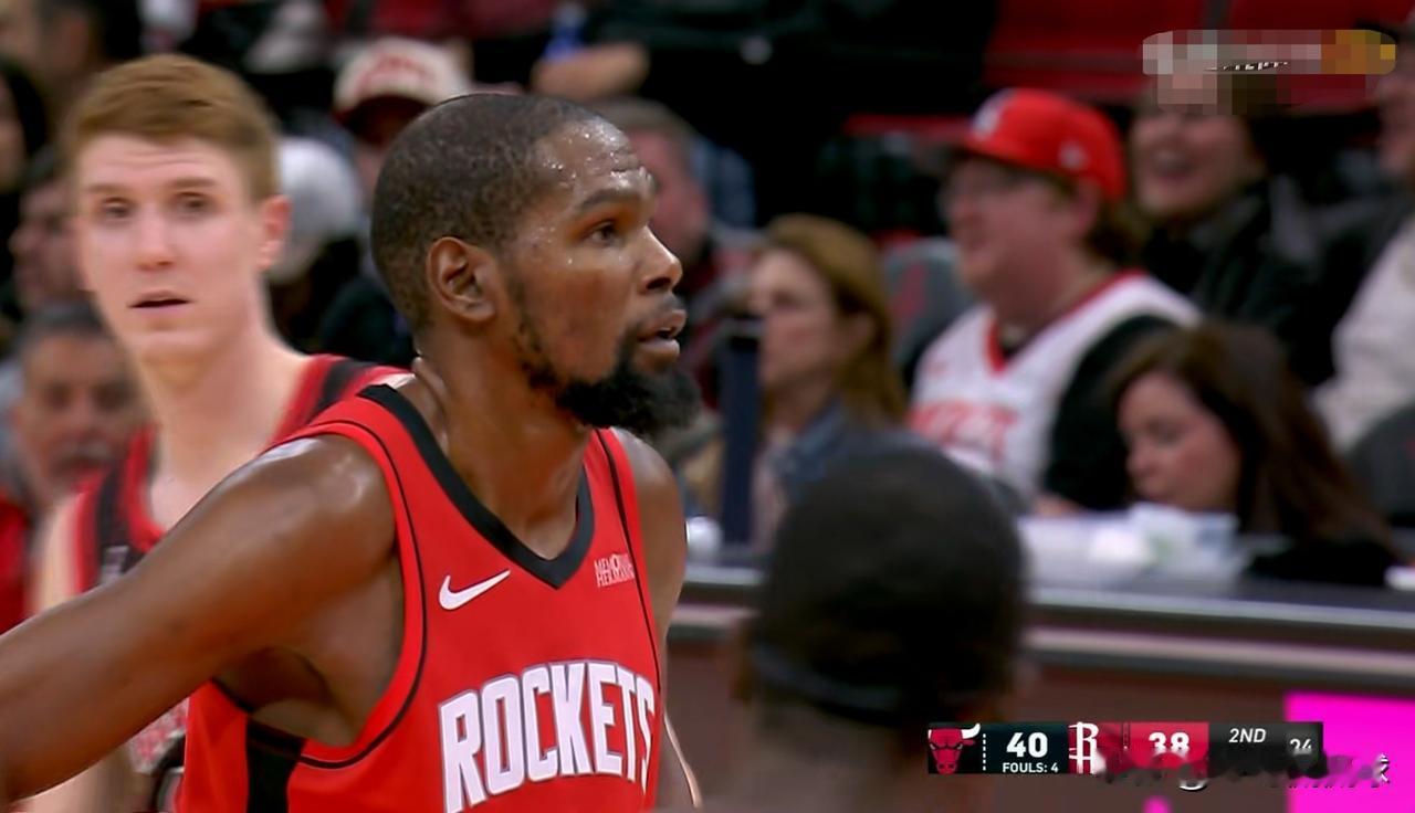 我强烈建议火箭巨星杜兰特减少单打！在今天火箭主场迎战公牛的比赛中，目前双方半场战