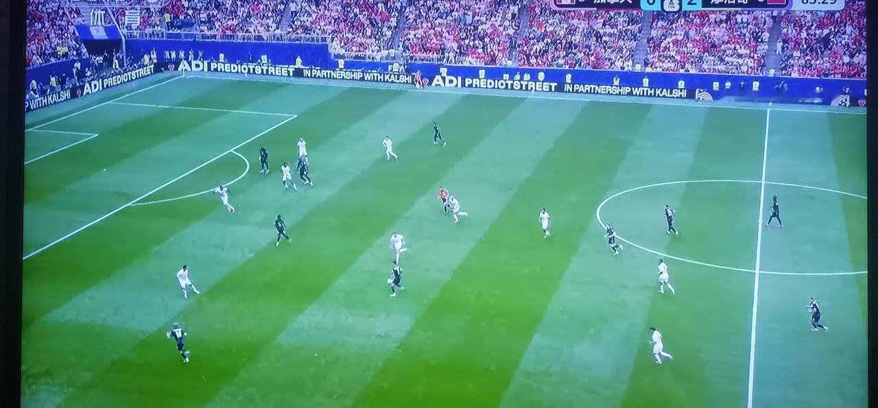 非洲雄狮摩洛哥队对阵枫叶加拿大队，现在是摩洛哥3：0加拿大队，比赛所剩时间不多了