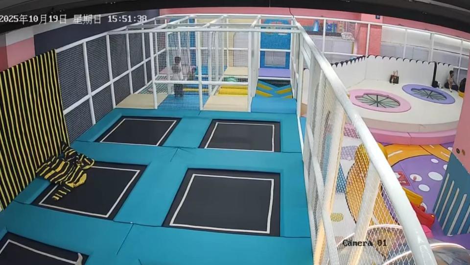 悲剧！浙江一家长给4岁儿子买奶茶喝，然后又带他去玩蹦床，结果，儿子被珍珠卡喉窒息