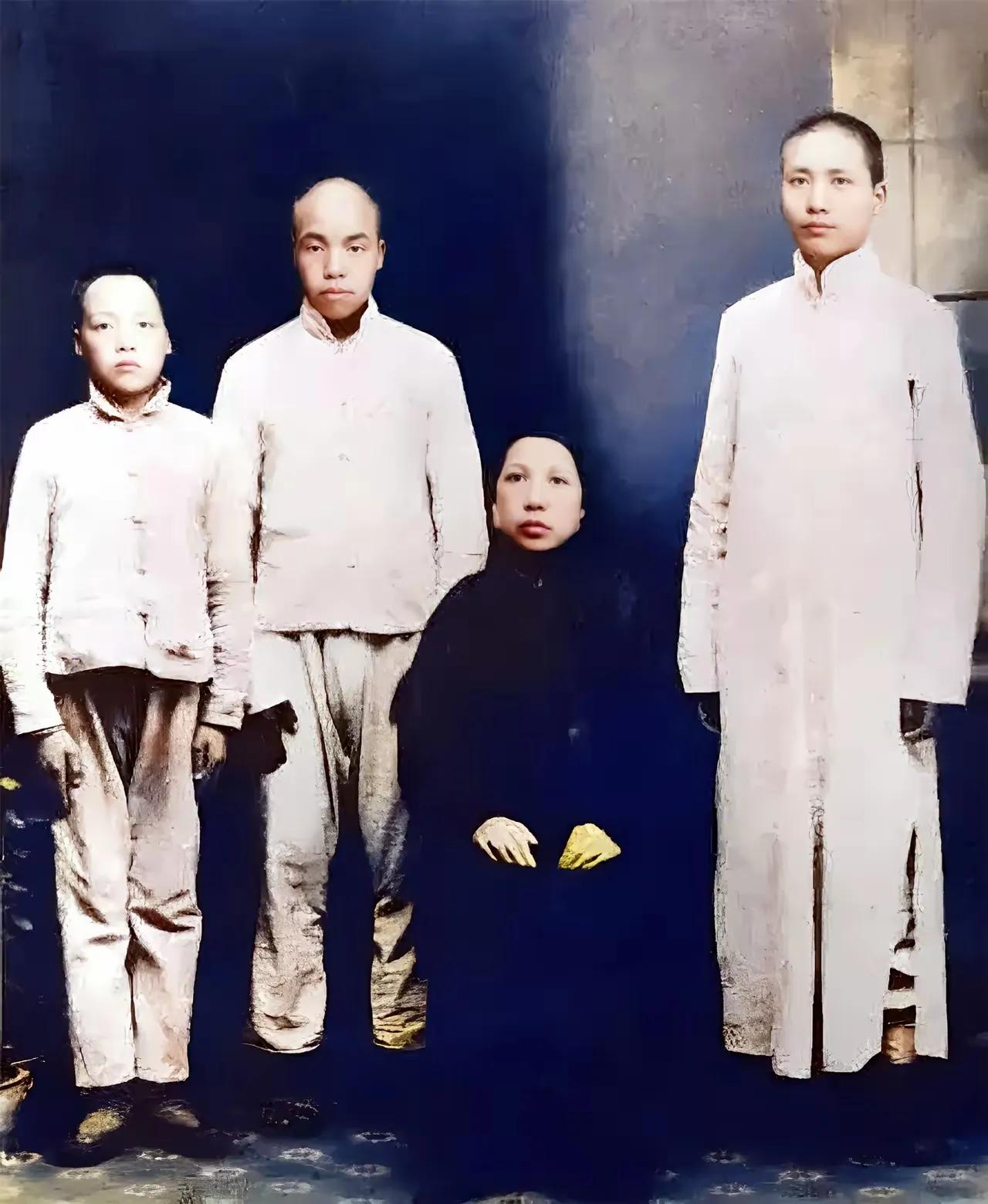 伟人风采系列之和伟大的母亲在一起！