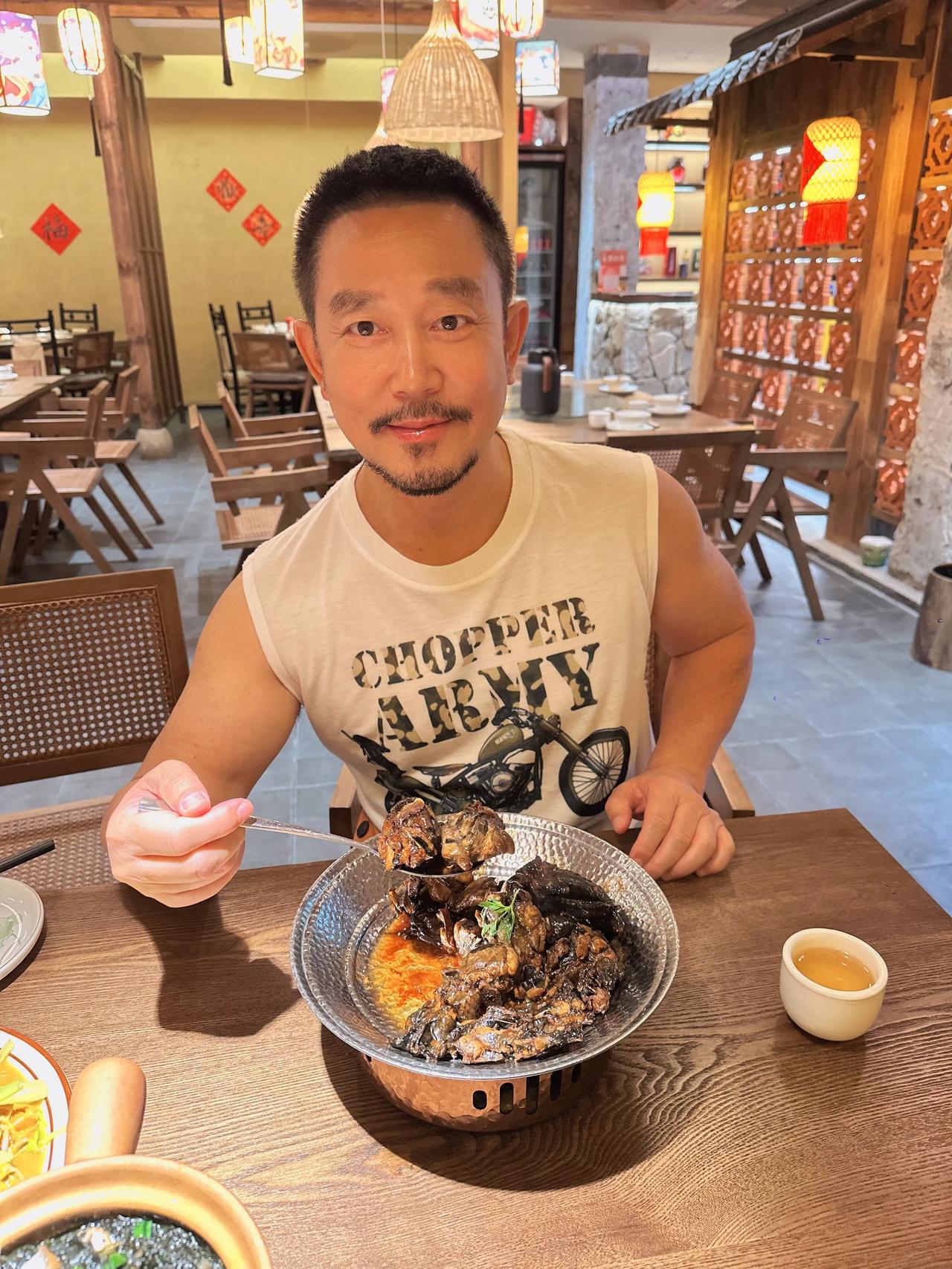 【看看在厦门我都吃了哪些不踩坑的美食？】
除了传统的沙茶面、锅边糊、米线糊等小吃