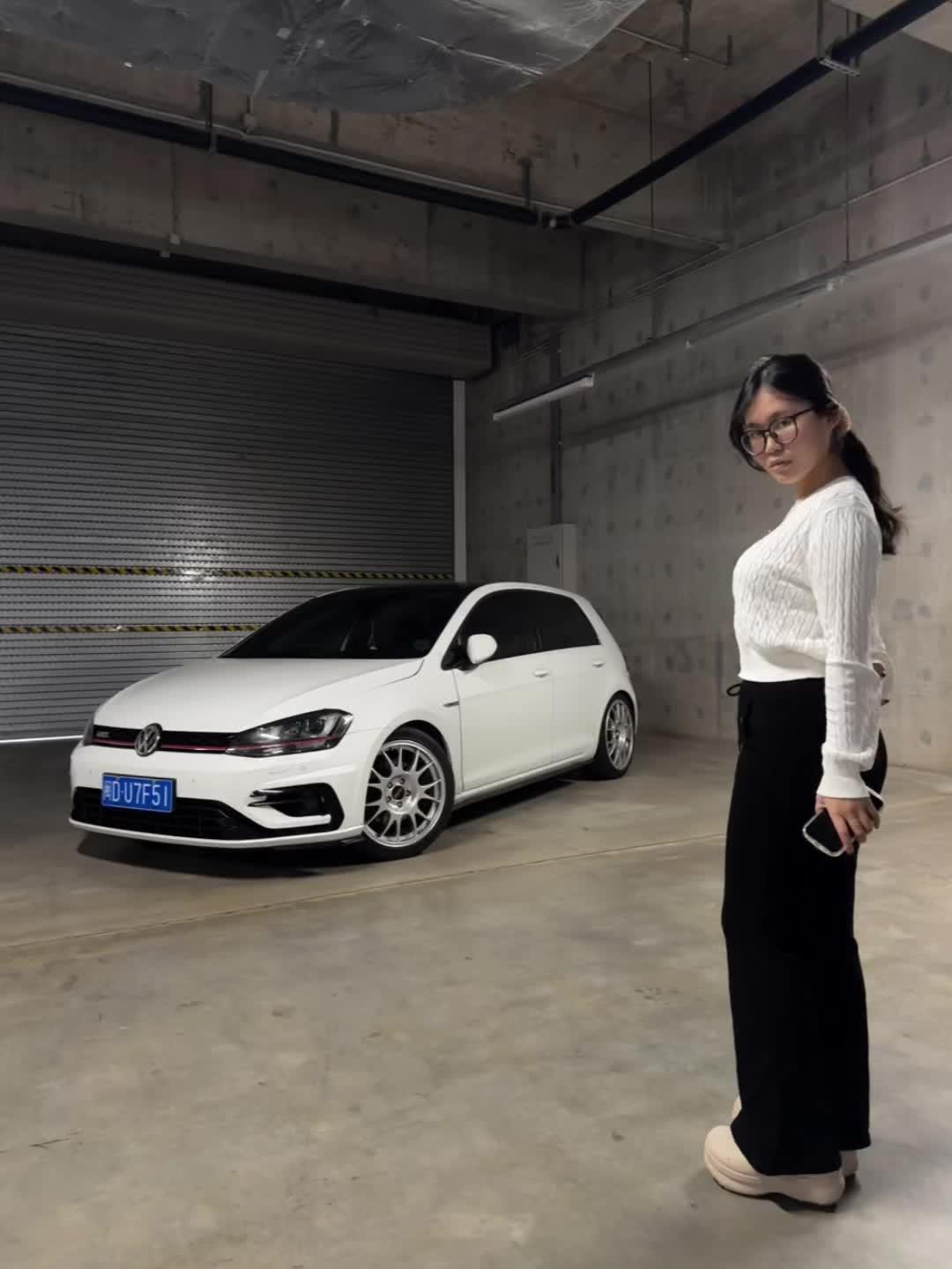 祝各位朋友们 新年快乐！蛇年大吉！