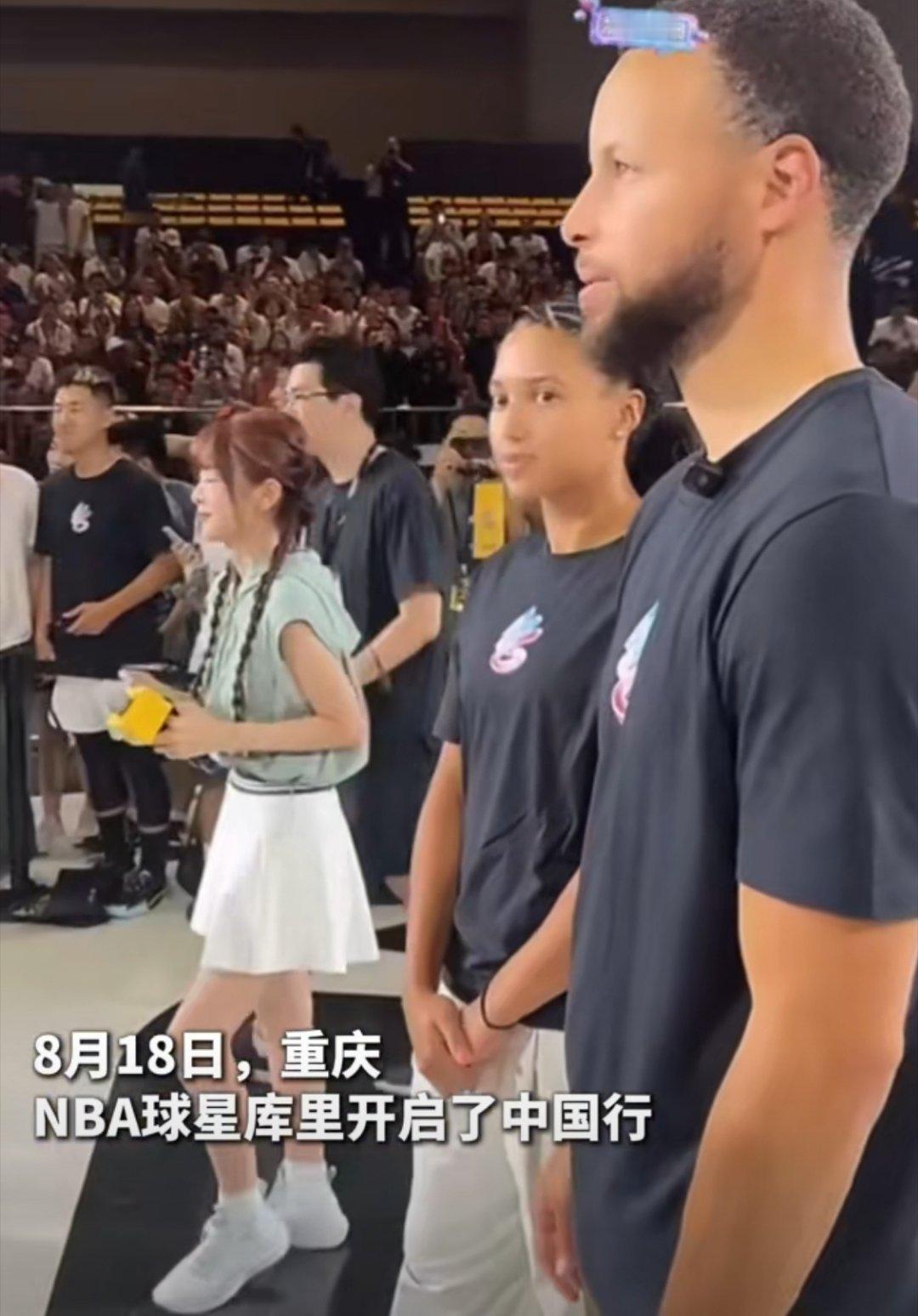 库里逛库里展 库里开启了中国行，我喜欢的球星来中国了，只知道很火，没想到那么火，