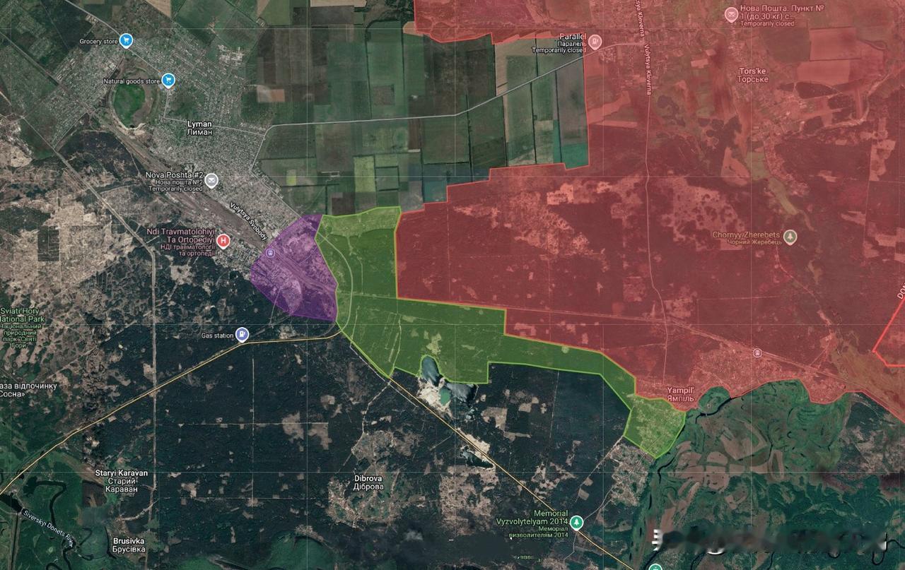 俄军在红利曼以东的林区又取得了进一步进展。
目前战斗发生在该市的南部区域（紫色部