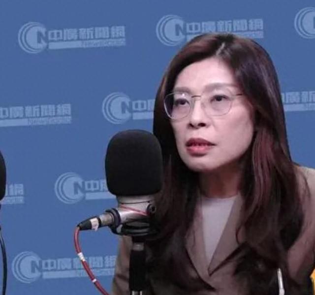 同样一件事，三个人三种嘴脸。这背后藏着的，是国民党当下最致命的软肋。

5月2日