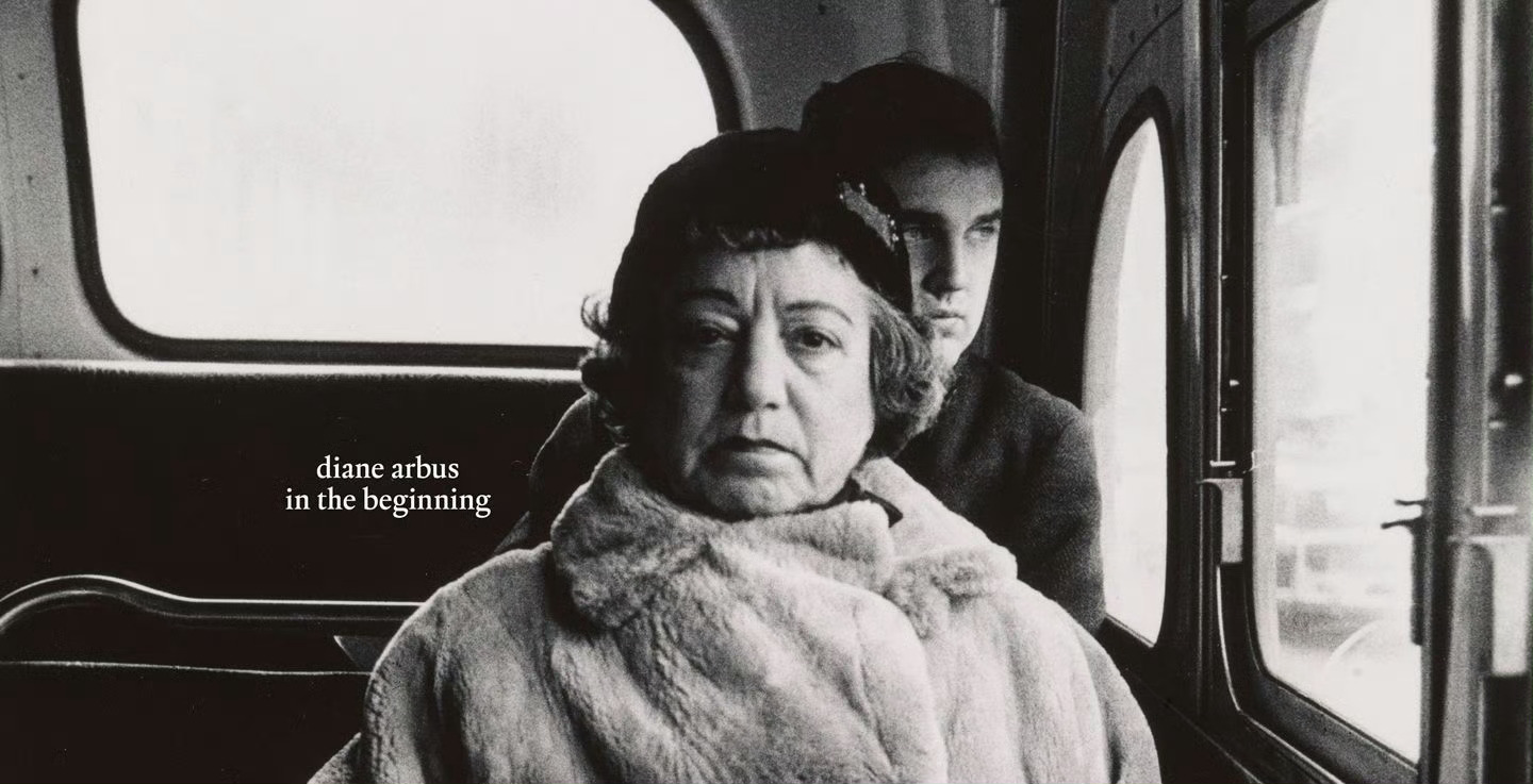 Diane Arbus，美国女摄影家，纽约犹太人，库布里克的前辈，1971年自杀
