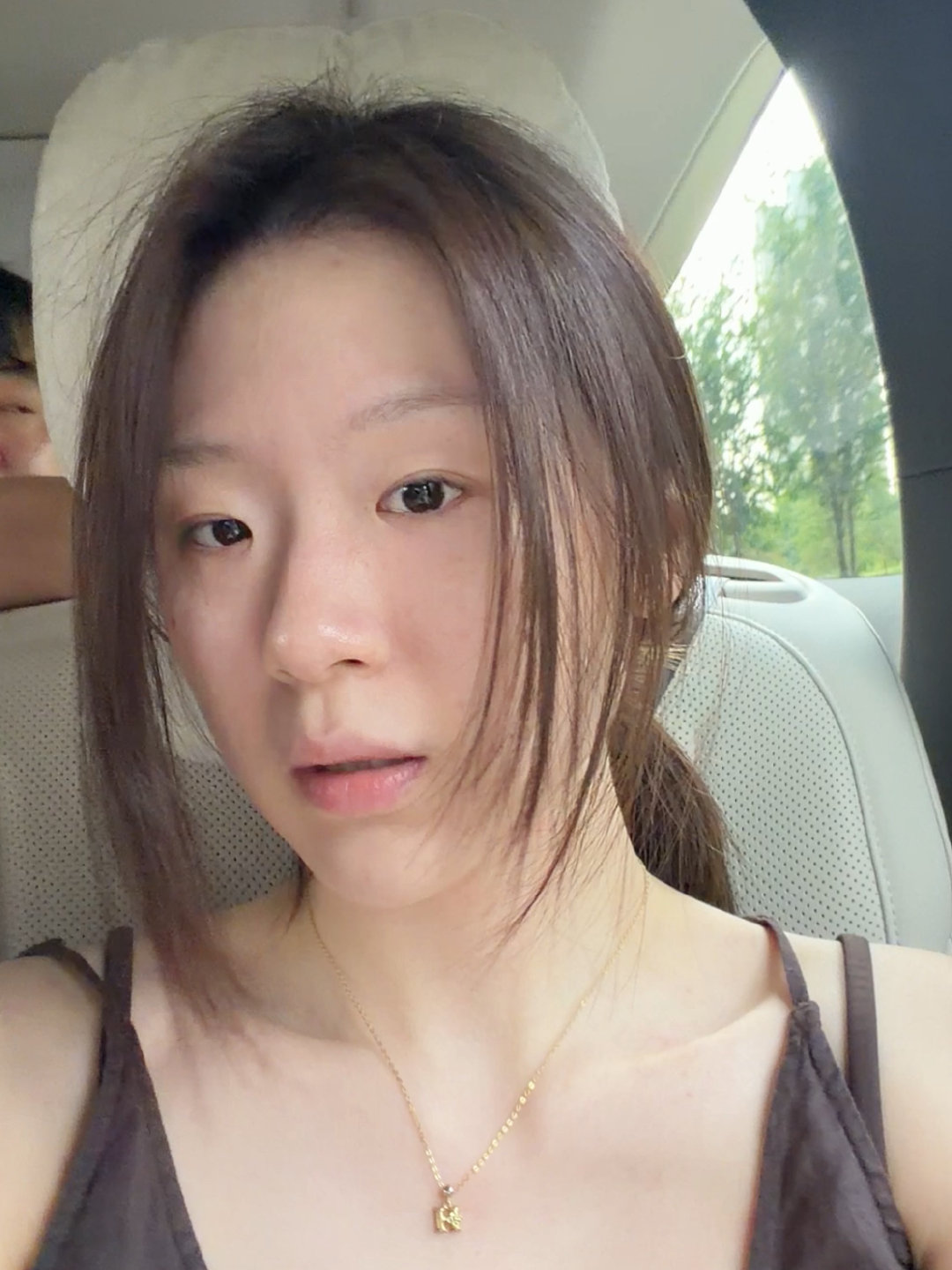 染到一个很均匀的头发！之前的头发黑的黑黄的黄红的红