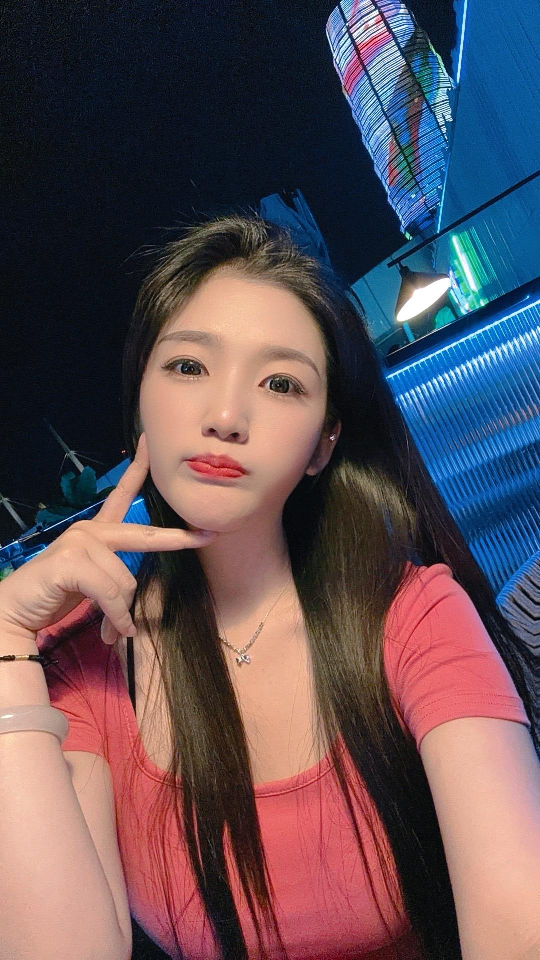 你去搜吧 是我这个星座不爱说话 不是我不搭理你！