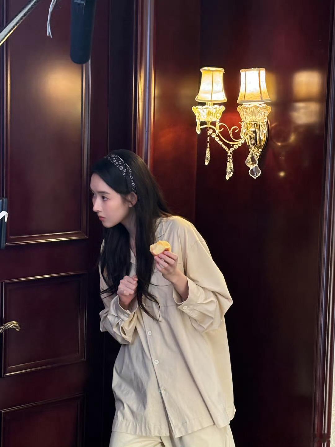 王玉雯说寒心和委屈都是真的既然事情都解决告一段落了，那继续来看我们突然的喜欢吧～