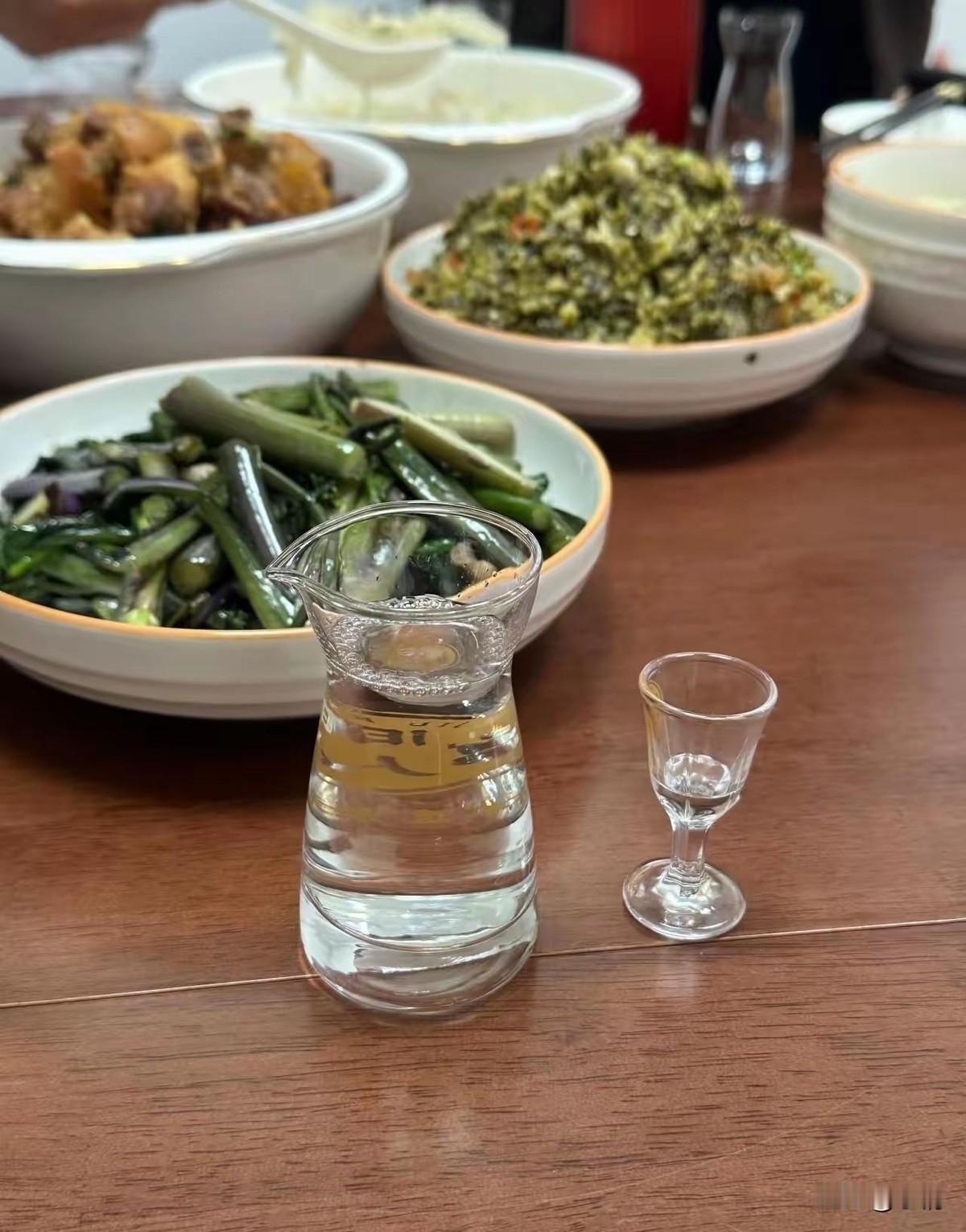 舅舅当年从我手里借走18万，拖了整整12年。

可这笔钱最难受的地方，恐怕不只是