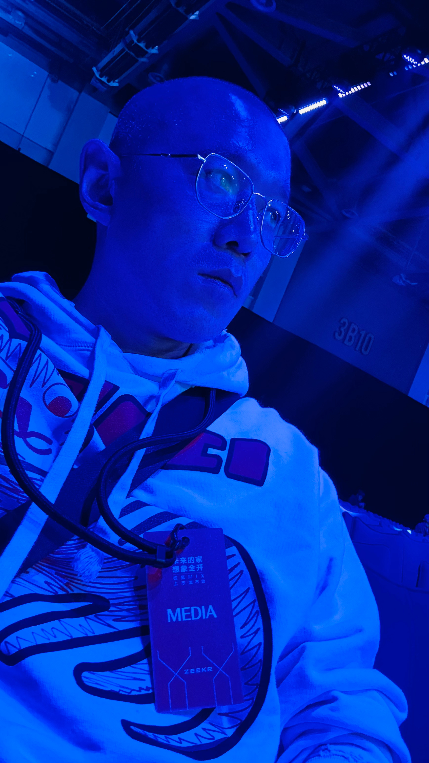 [二哈][二哈][二哈][二哈]我发现我这色儿 确实想开了 #极氪mix想象全开