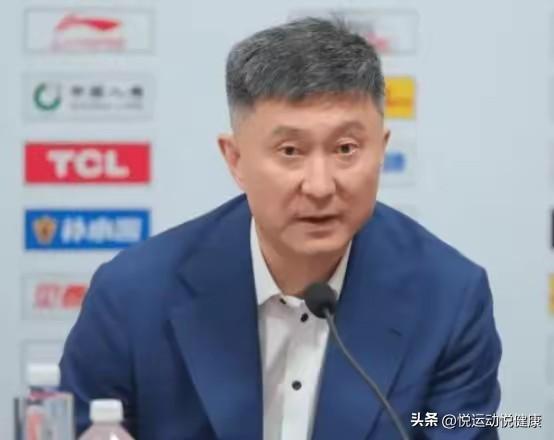 广东被倒数第二江苏绝杀！这四人就是输球罪魁祸首！
 
我的天！广东男篮这是打的什