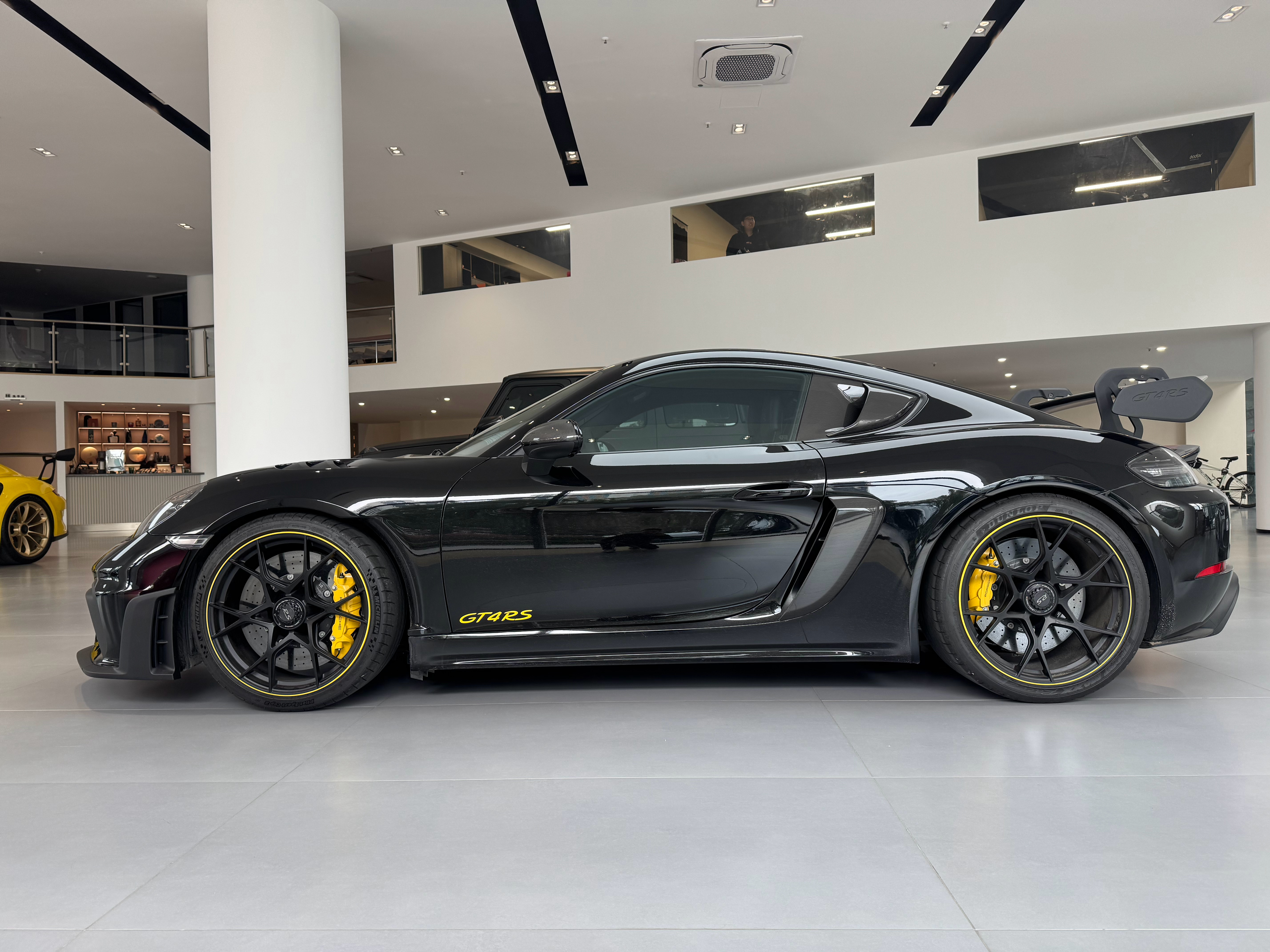 店里的RS今天全部售出了 今日卖四台 