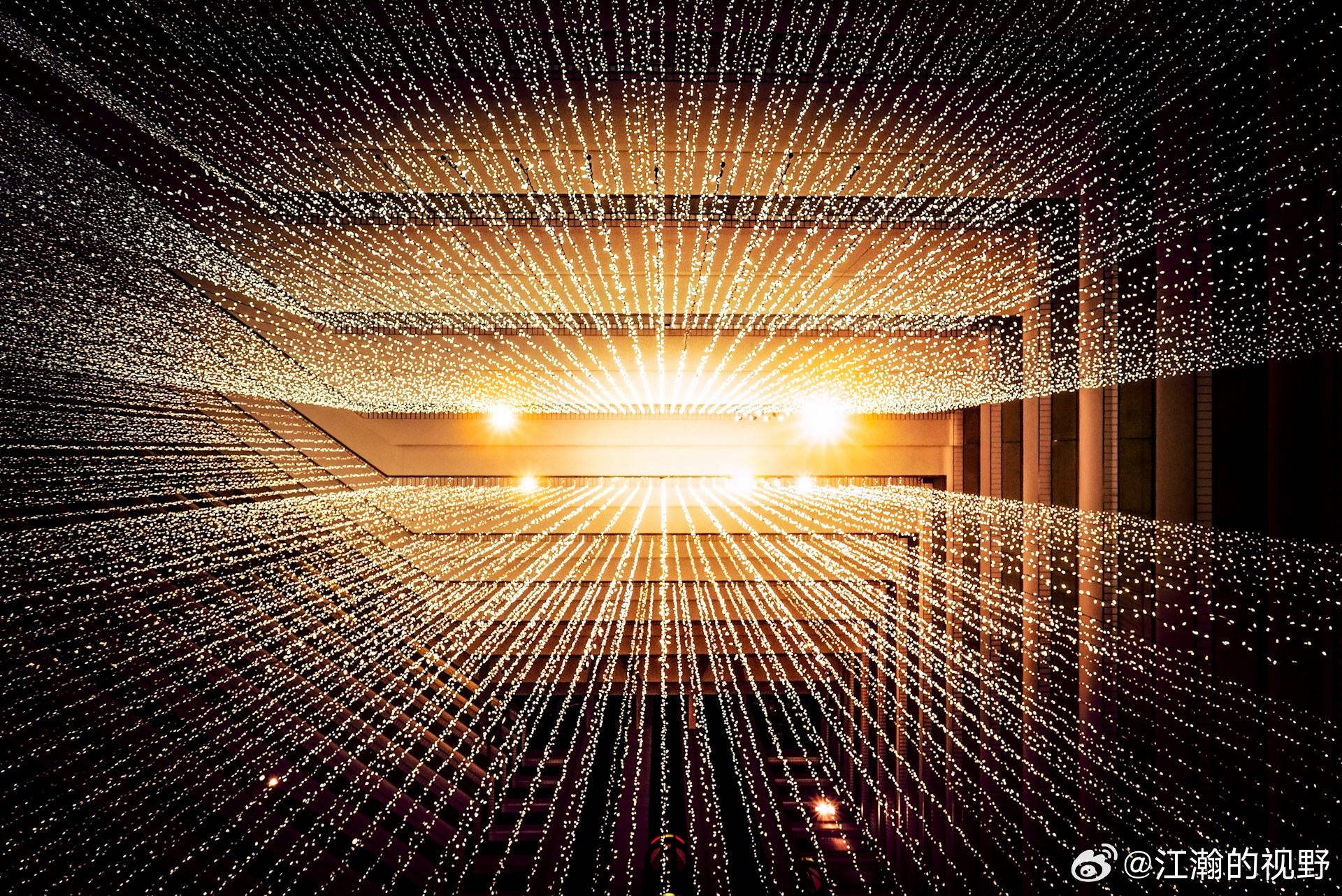 可灵3.0全量开放，AI视频能进化到哪一步？3月5日，可灵3.0系列模型全球全量