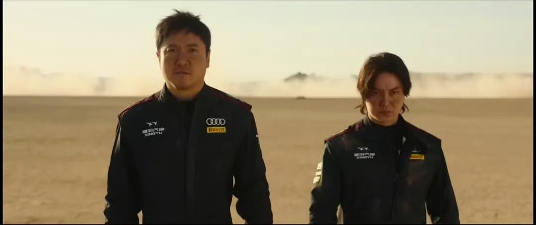 尹正不愧是跳过钢管舞的男人时隔七年尹正又带着舞蹈杀回来了！过年电影档就看飞驰人生