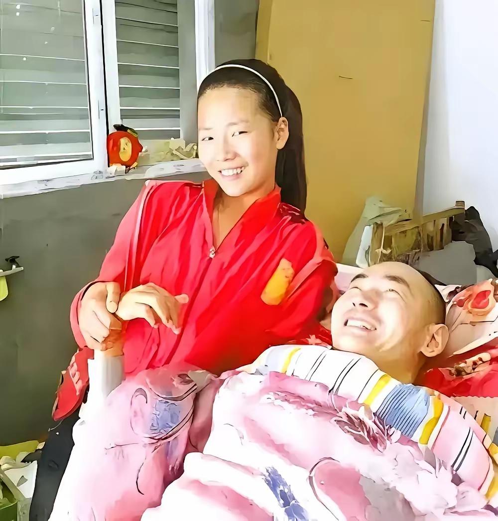 2001年安徽 女儿的一个举动
竟让男人发生了奇迹
 
谁能想到 六岁娃的胳膊