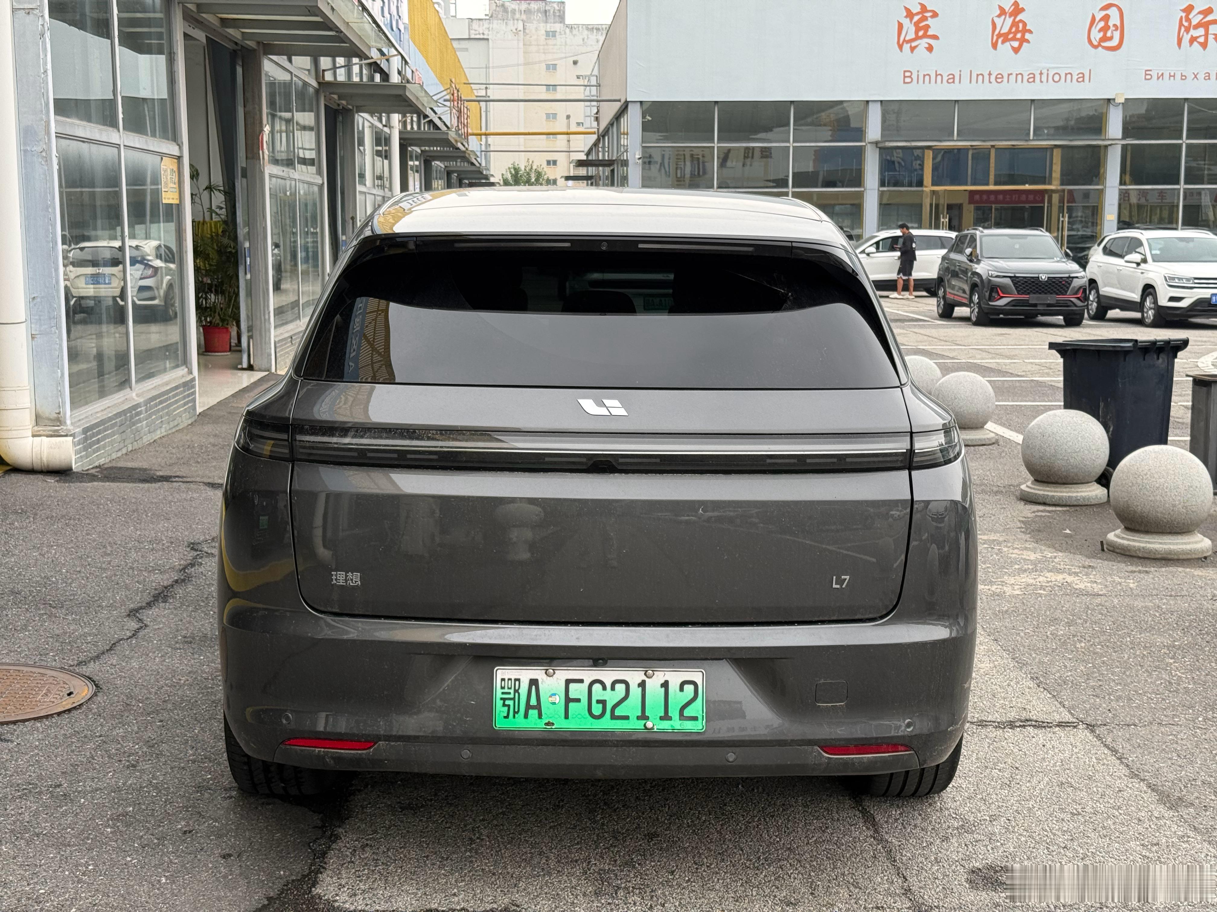 理想已售被同行拿走了！！！[流鼻血]三年时间 10万公里车主亏20万 还叫保值吗