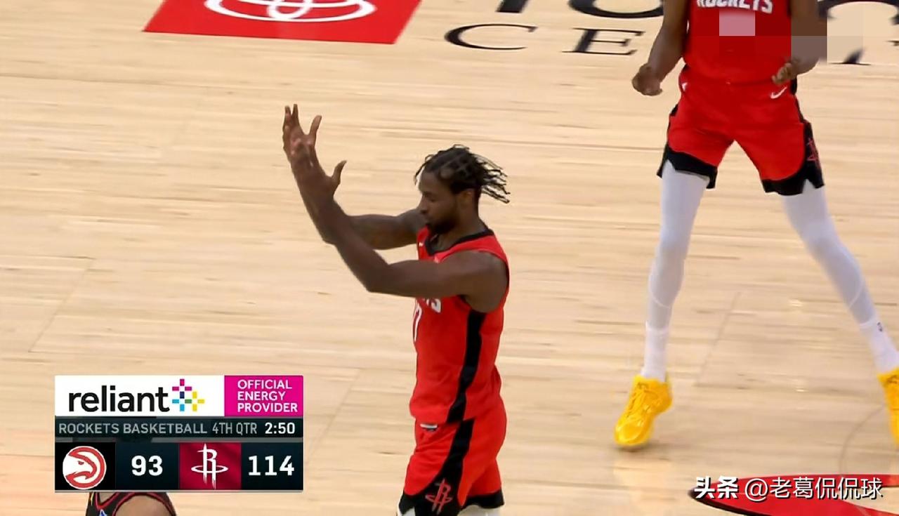 火箭大将伊森的大合同又稳了！在今天火箭主场以117：95大胜老鹰的比赛中，虽然伊