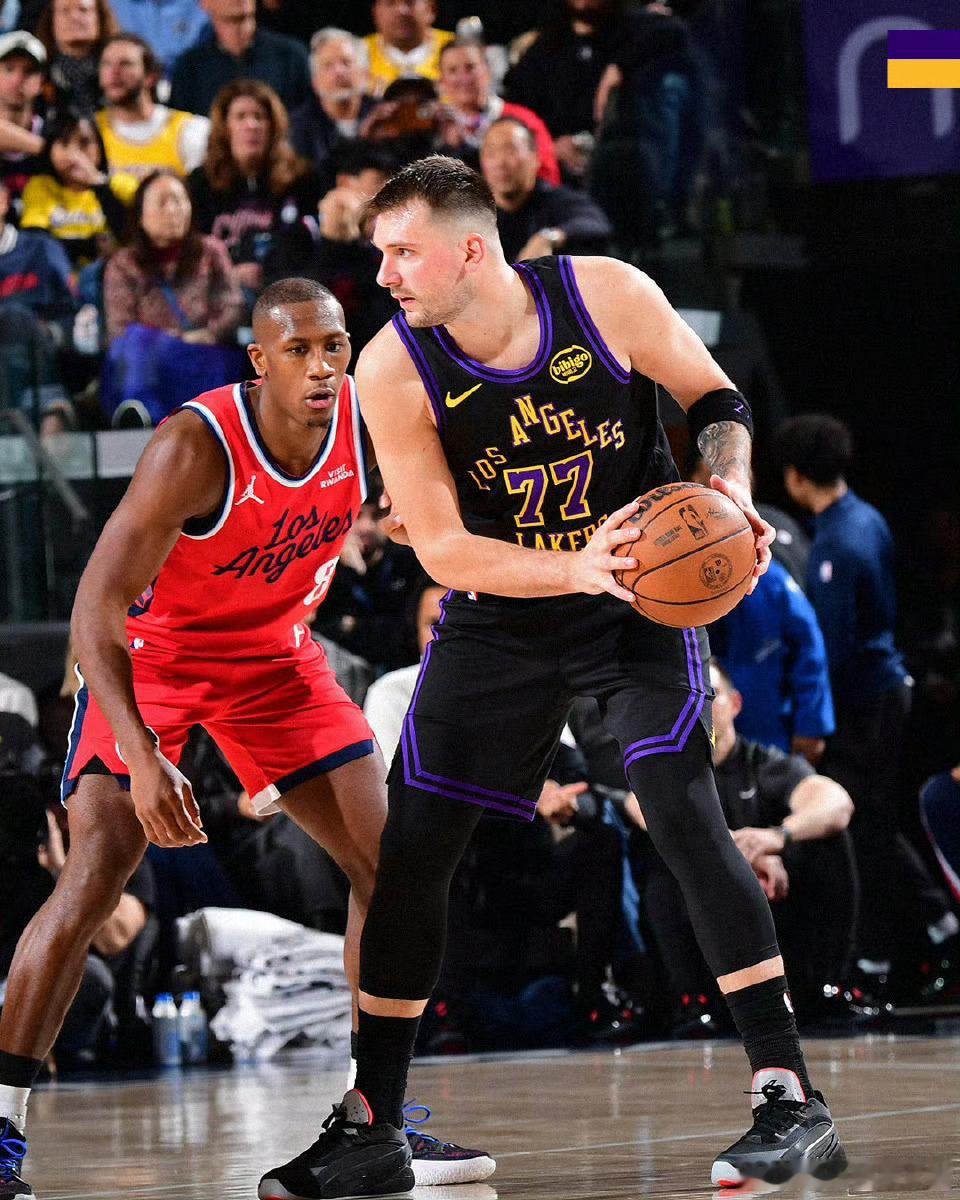 赛季第4次洛城德比！ESPN预测明日快船vs湖人胜率: 快船39.6％，湖人60