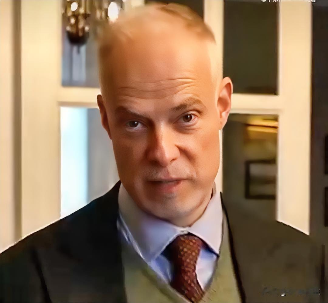 匈牙利国防部长绍洛伊-博布罗夫尼茨基·克里什托夫对泽连斯基在达沃斯论坛演讲中侮辱