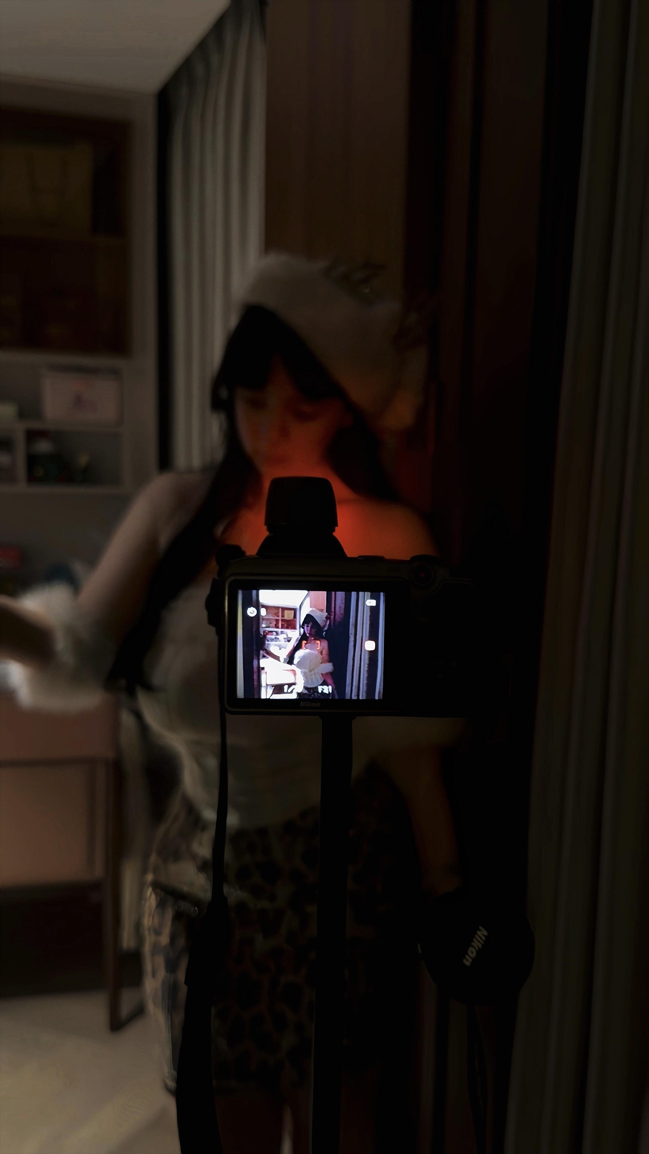 看不透的话还是模糊点好