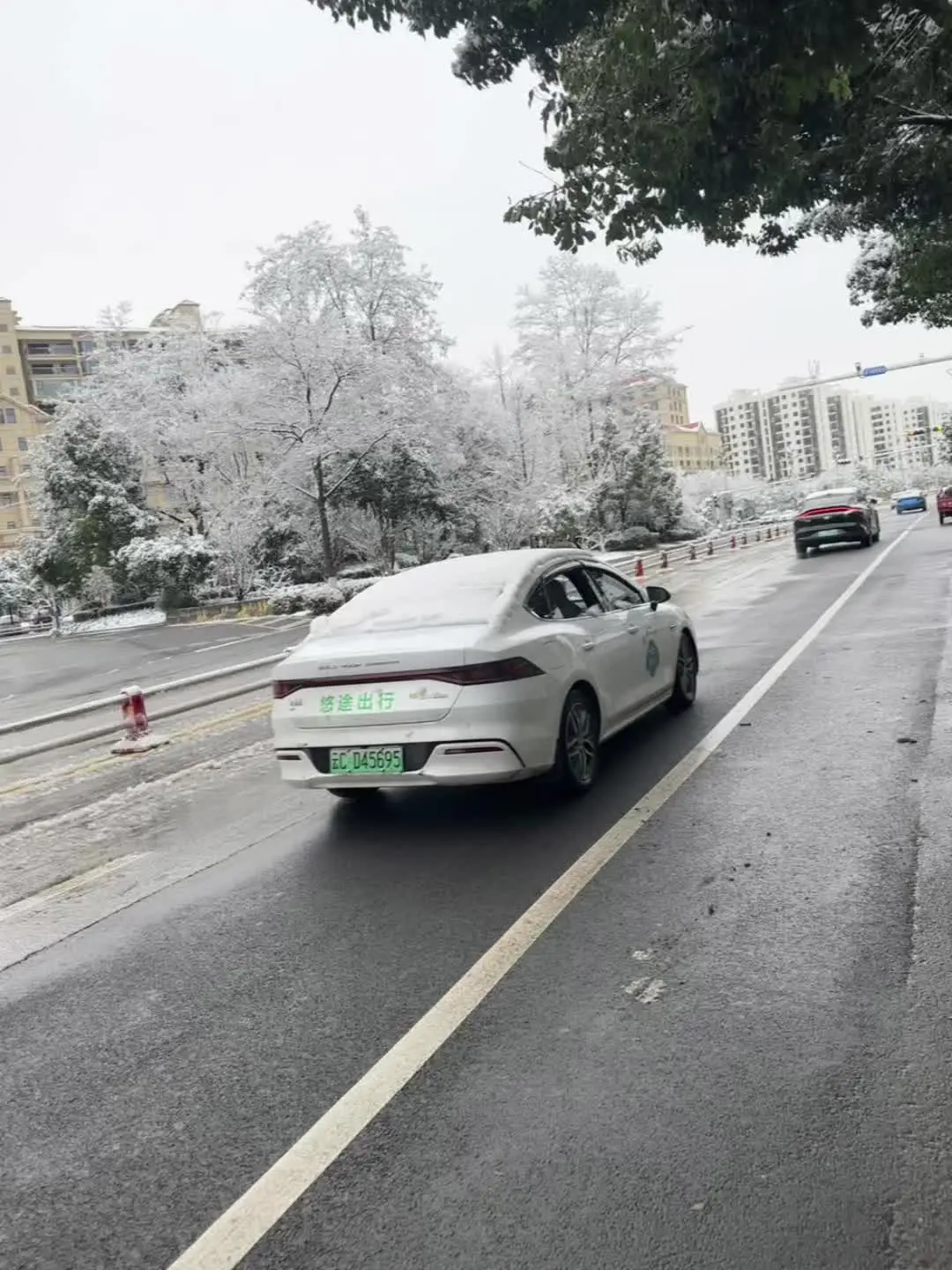 三八妇女节下雪 下雪