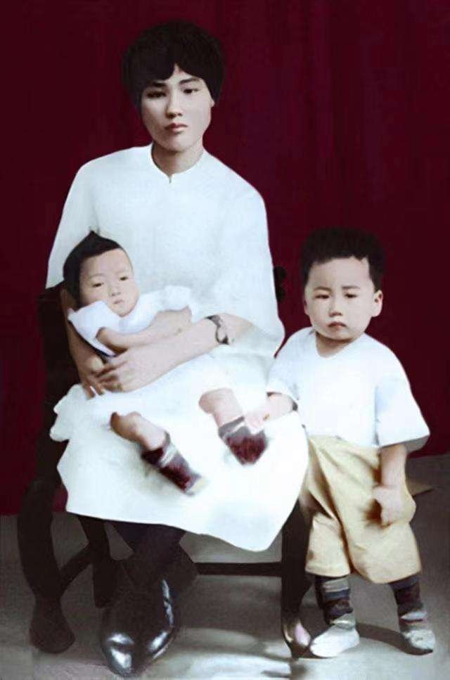 今天是杨开慧烈士牺牲95周年纪念日29岁，她从容就义，留下“死不足惜，惟愿润之革