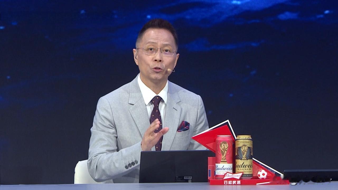 董路讽刺张路打高球理论是老黄历，这是他多年前的观点，话说这两人是有什么矛盾吗？