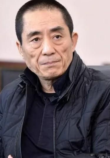 北京700平的大别墅抵押了，加上家底儿凑了近3个亿。

75岁的张艺谋这一把，玩