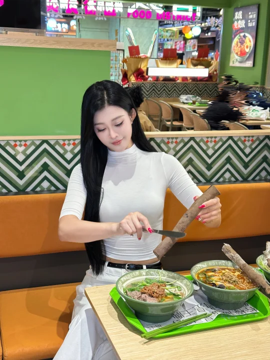 大连竟然能吃到有木姜子的正宗云南米线❗️