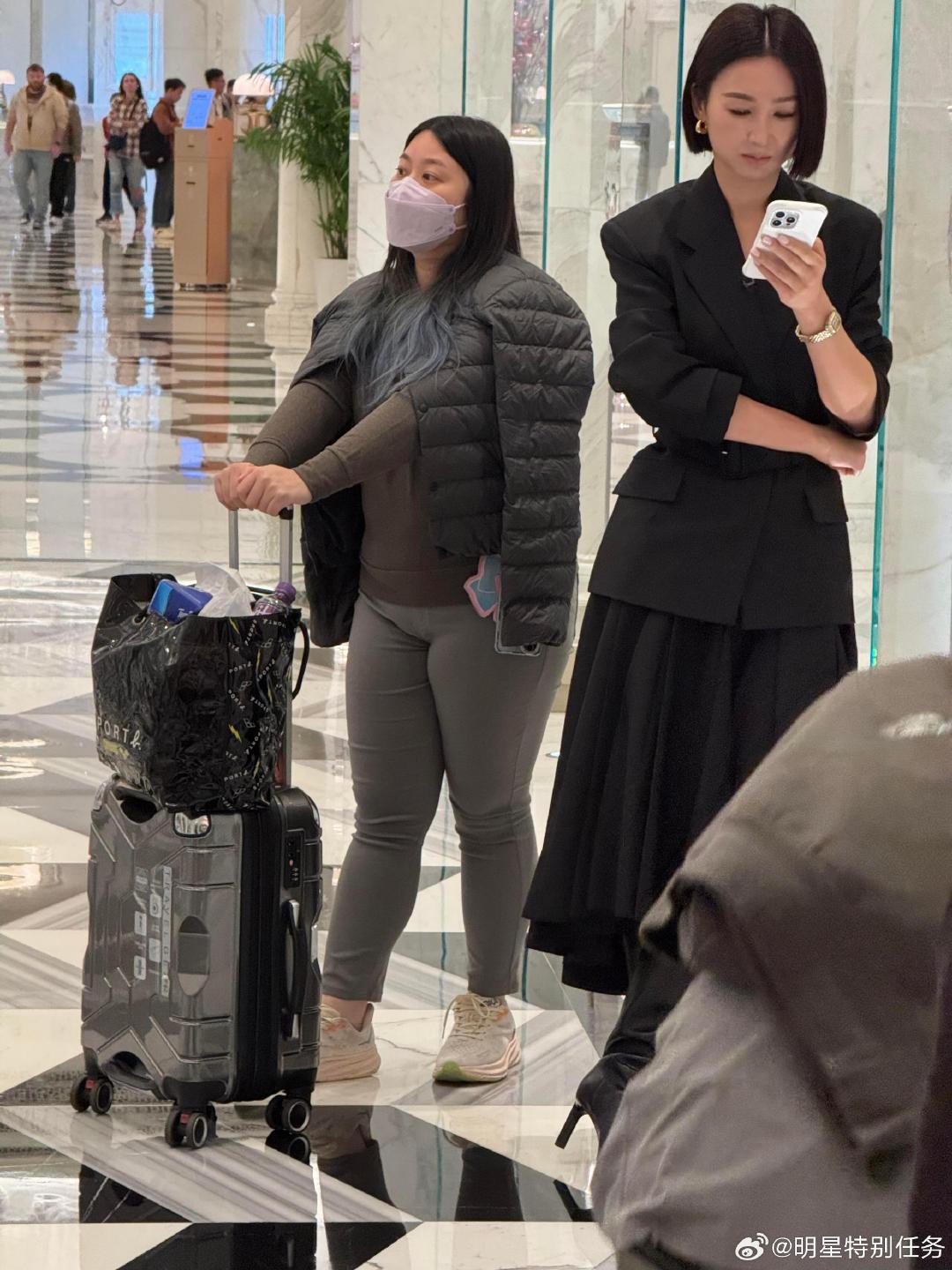 澳门偶遇高海宁澳门商场偶遇高海宁  网友在澳门商场偶遇演员，好有气质啊，气场太强