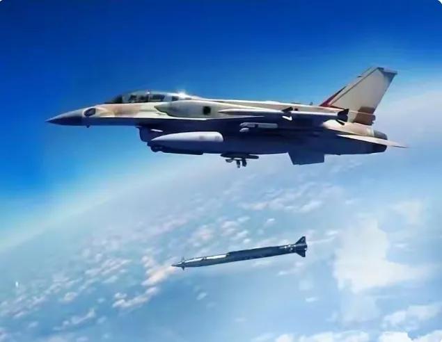 全世界都懵了，以色列到底采用的是何等先进武器空袭卡塔尔，为何轰炸卡塔尔首都多哈，
