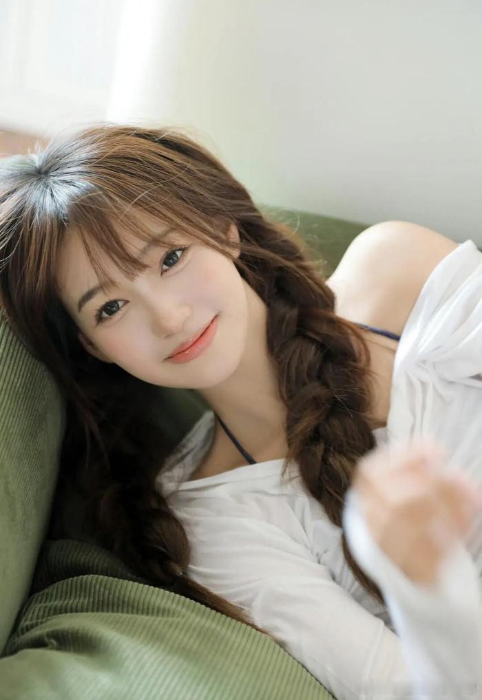 属鼠人05年属鸡人的孽缘还有属鼠人，属鼠人的灵活多变，他们表现有些花心泛滥。有手