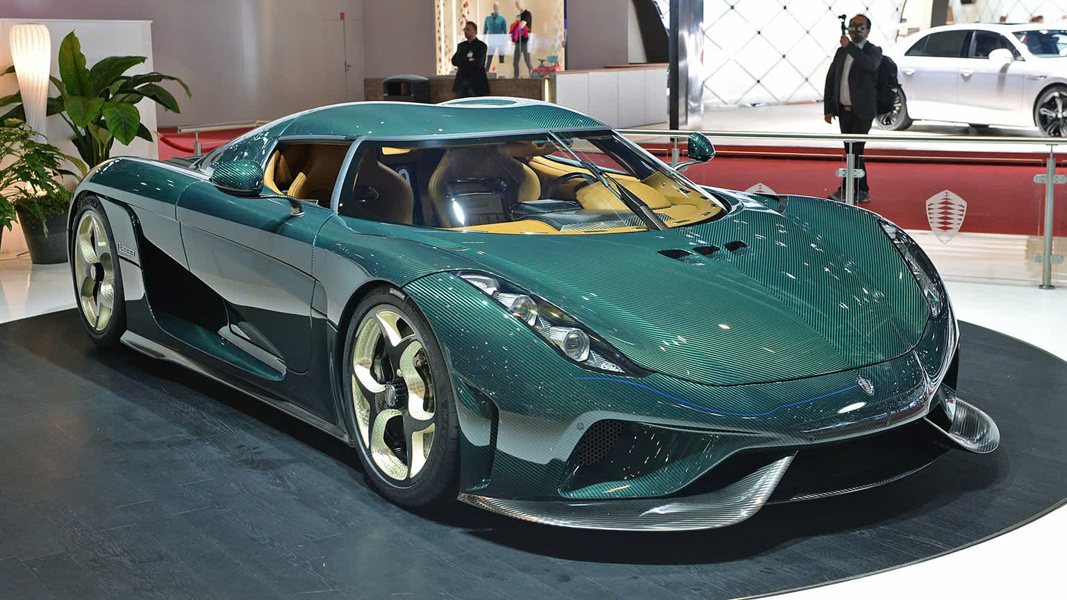 柯尼塞格regera  Regera或将新增手动换挡版本。原厂传动基础（单速直驱