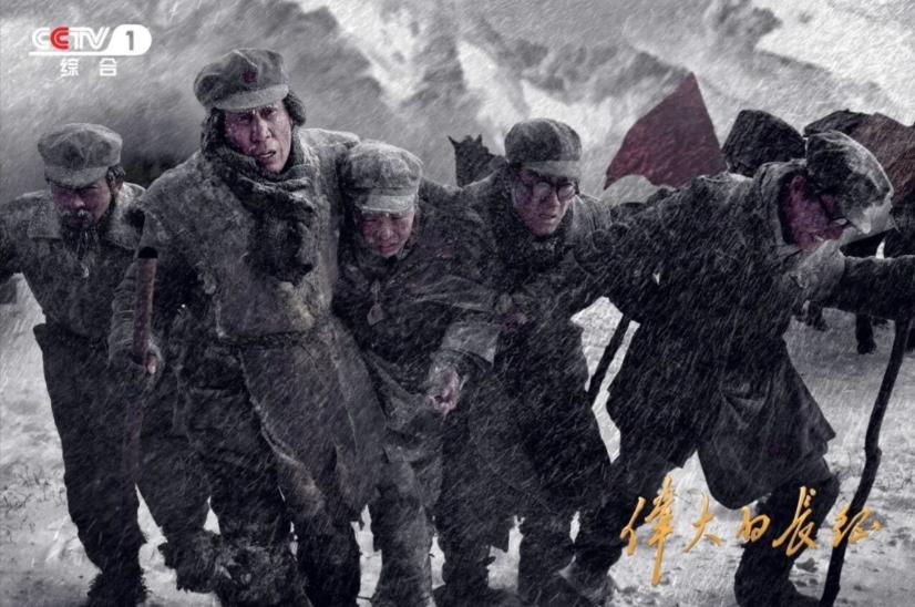 两万五千里长征，
红军的子弹从哪来？
答案说出来，好多人不敢信。

既不是什么秘