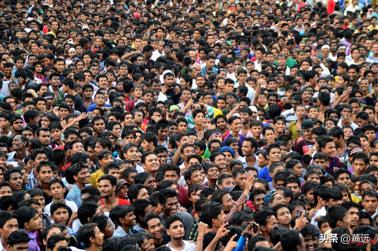 未来，除了人口数量的崛起，印度的任何崛起都是镜中花水中月。不是因为这个国家资源匮