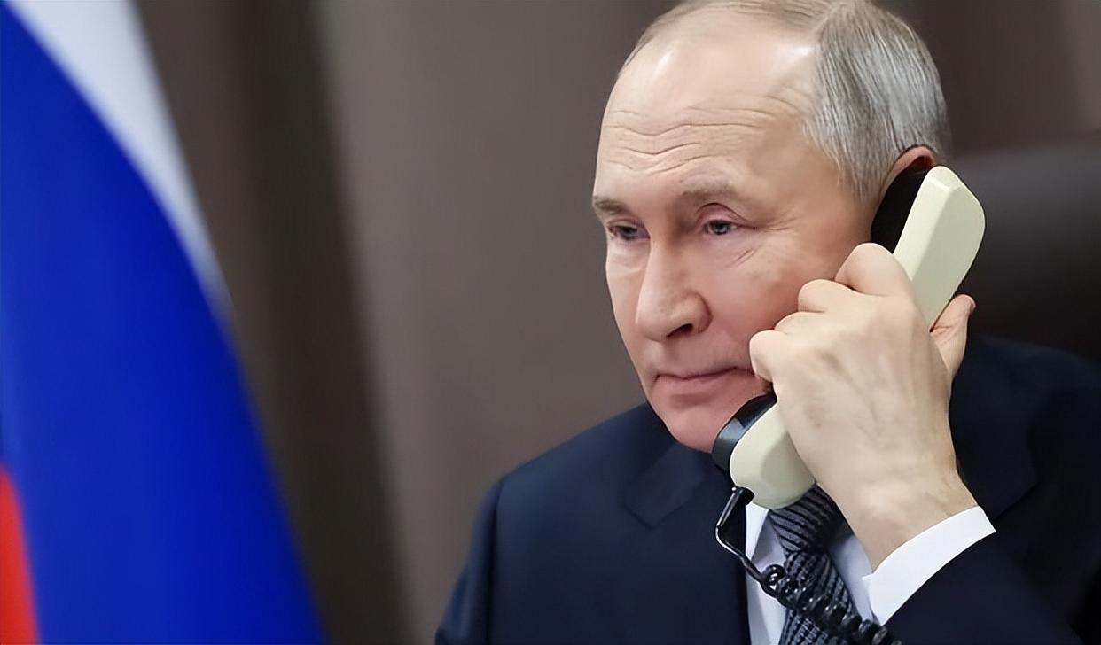 白宫遇袭成破冰契机？
普京主动致电示好，特朗普暗藏地缘算计谁看懂？
 
当地时间