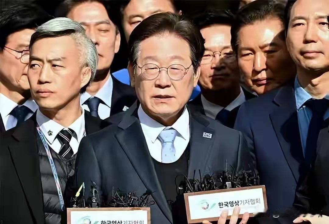 惊天翻盘！韩法院重磅宣判，尹锡悦大选造假实锤，政党恐赔397亿巨款
 
韩国政坛