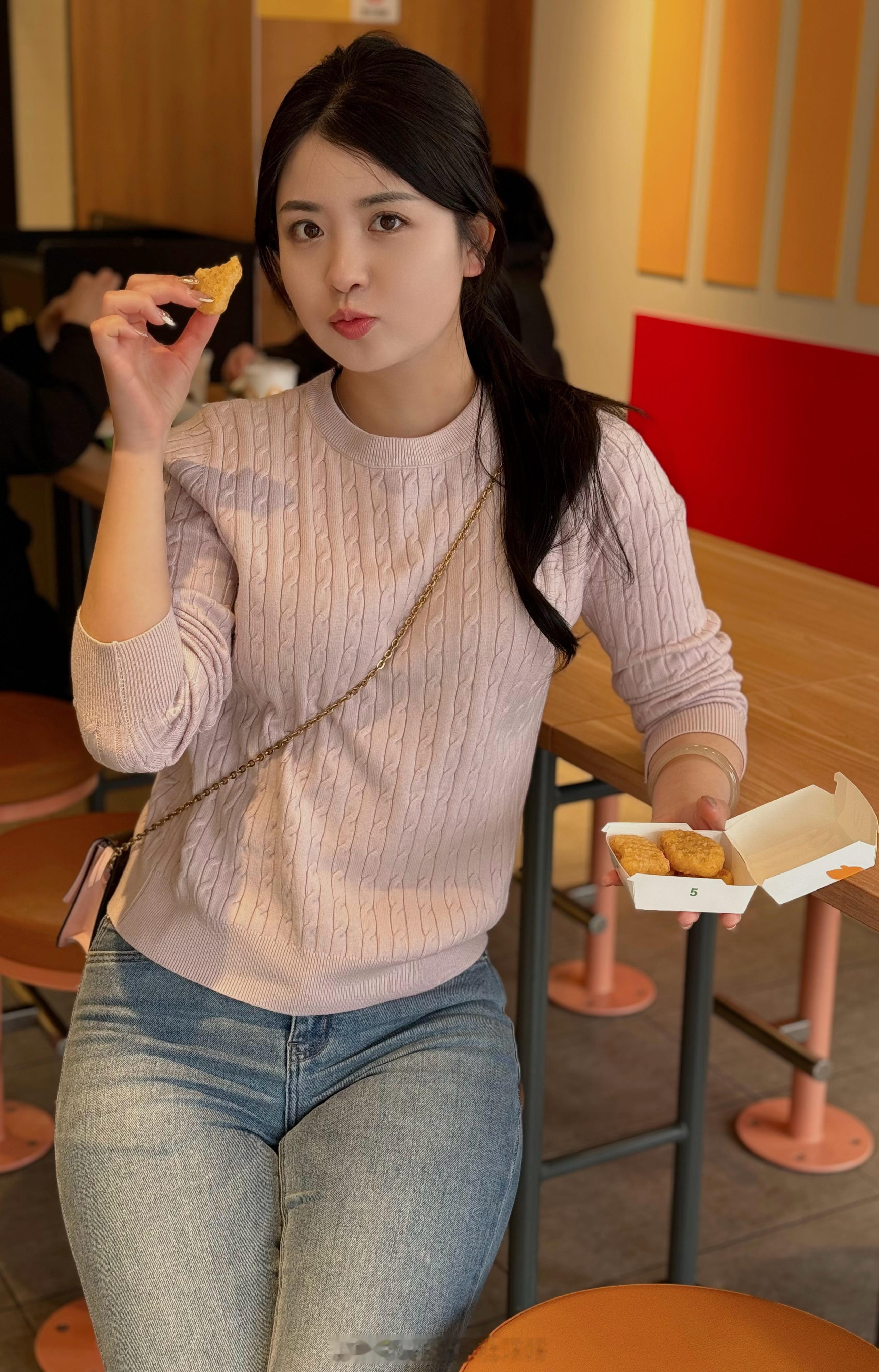 🍔 🥤  🍟  ​​​